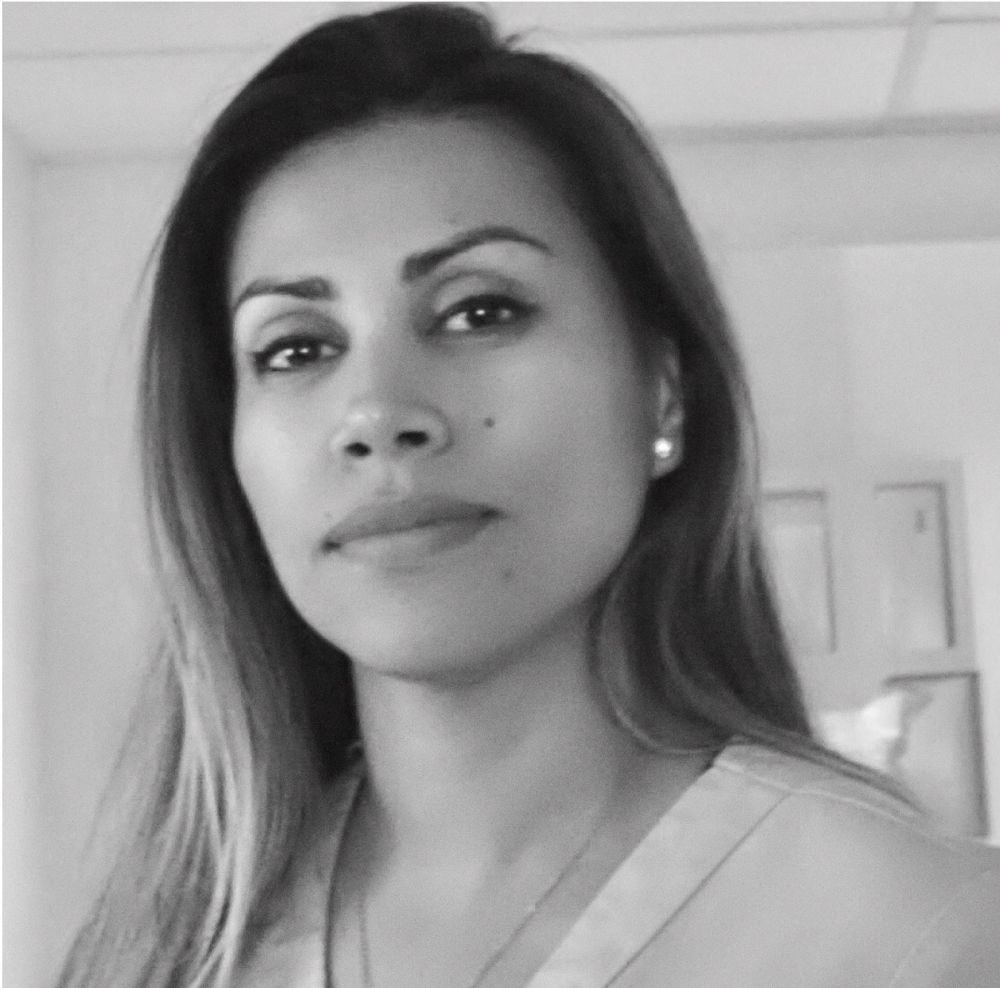 b/w portrait of a woman