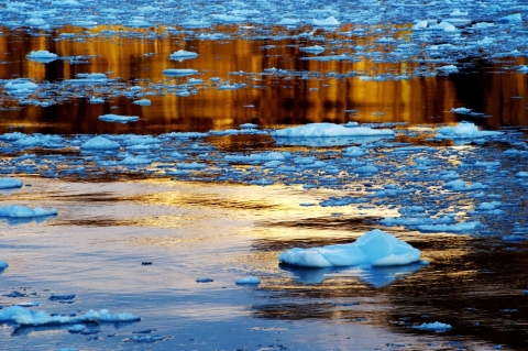 enzobarracco-glacier water