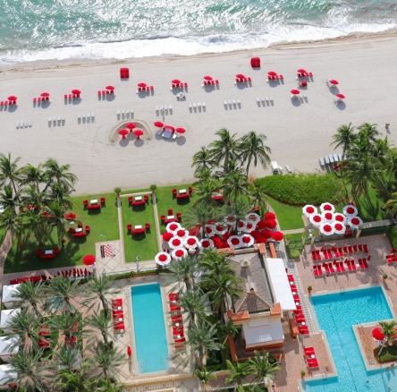 ocean and pools at miami beach