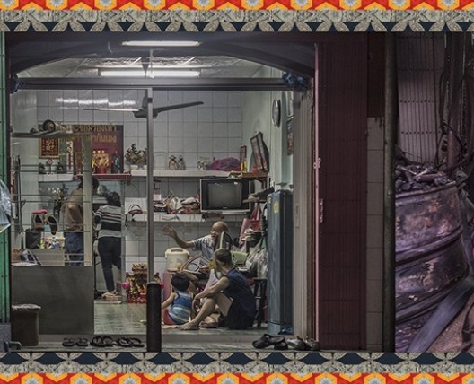 Chinatown Bangkok Drum 10 People Working